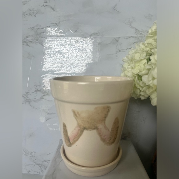 Rae Dunn small planter with bunny ears labeled “HOP TO IT” never used - Picture 2 of 7